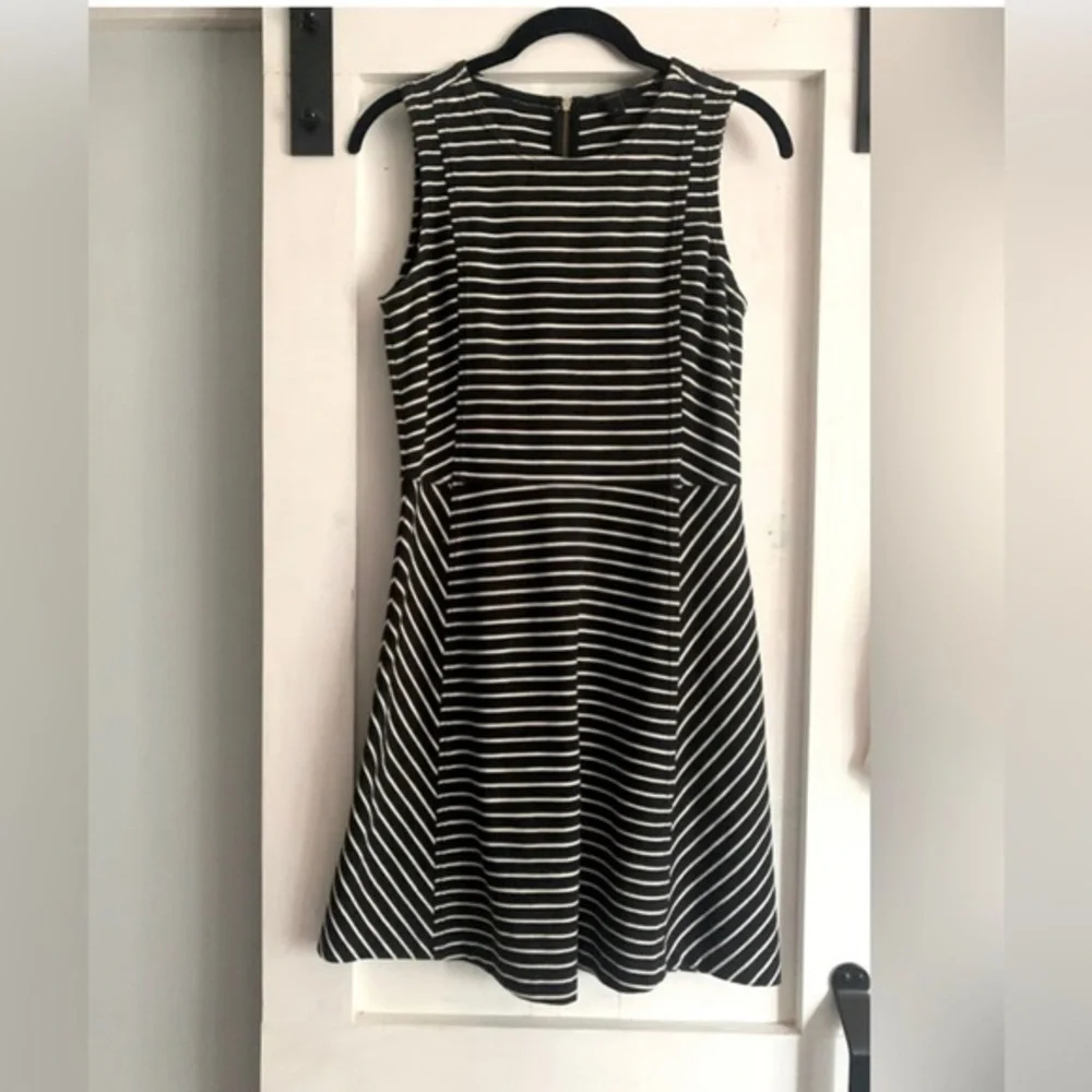 J.Crew Black and White Striped Dress Sz 0